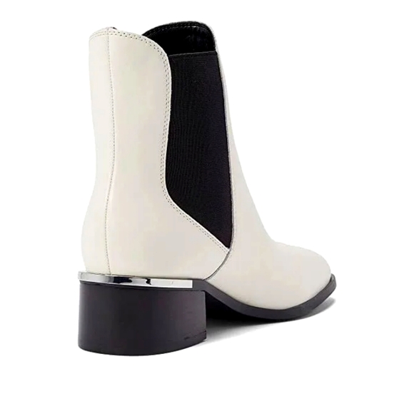 CALVIN KLEIN- Womens Tiana Boot - Picture 2 of 6